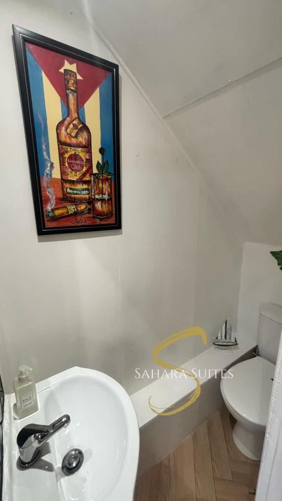 Stylish 2Bed - Manchester - Free Parking Hyde Kültér fotó