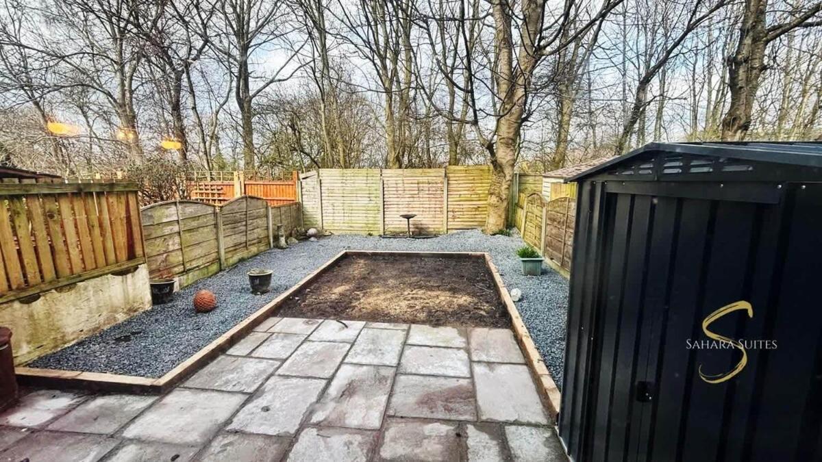 Stylish 2Bed - Manchester - Free Parking Hyde Kültér fotó