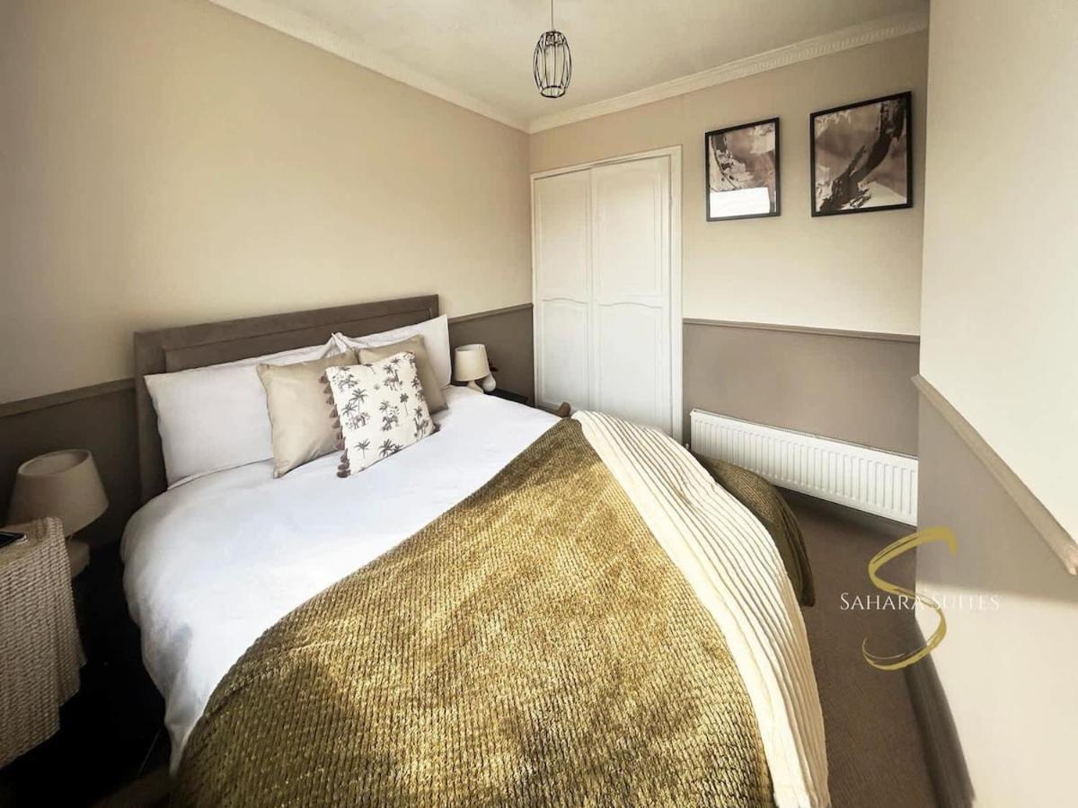 Stylish 2Bed - Manchester - Free Parking Hyde Kültér fotó